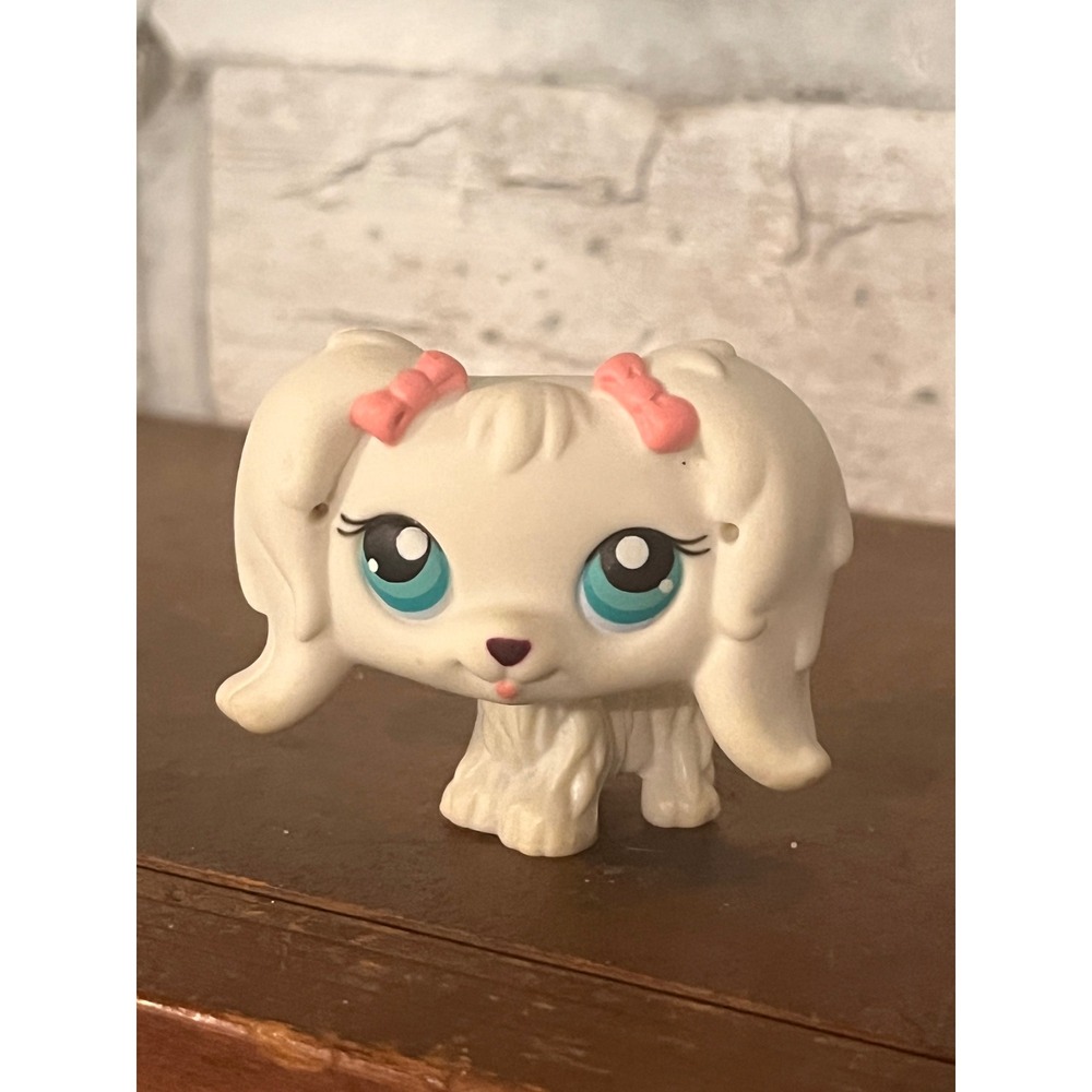 Hasbro Littlest Pet Shop LPS Maltese Puppy Dog White Pink Bows #65